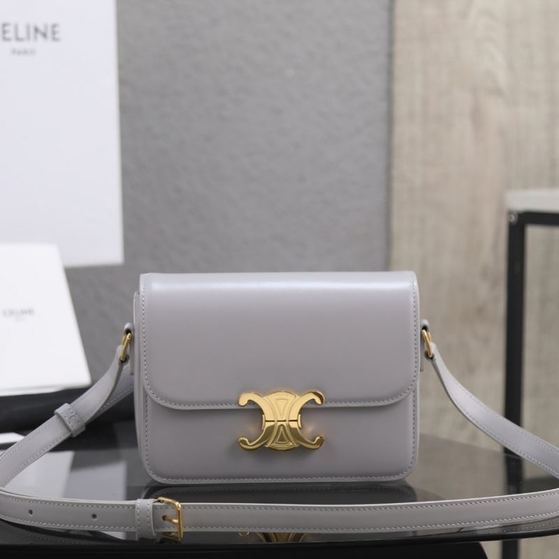 Ce1i*e triomphe bags